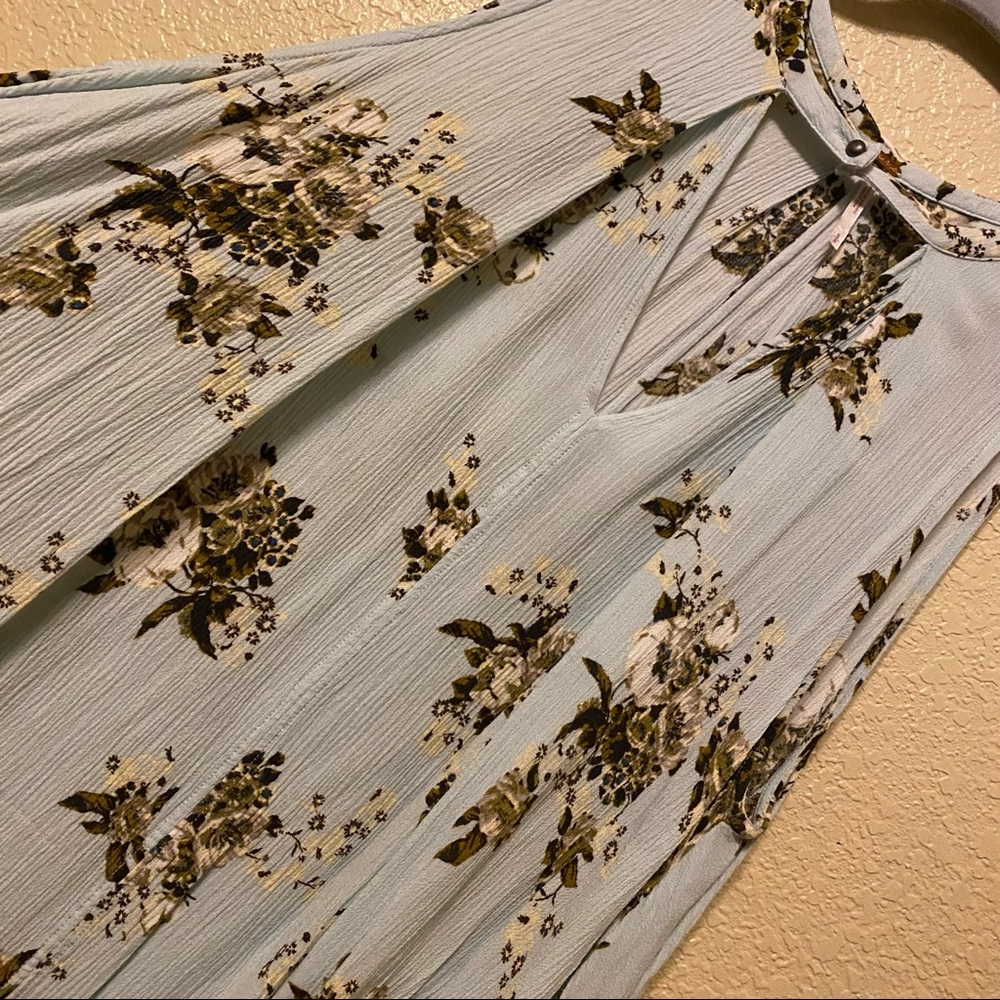 Free People sleeveless Tunic Top/Blouse Pockets sz S pale green